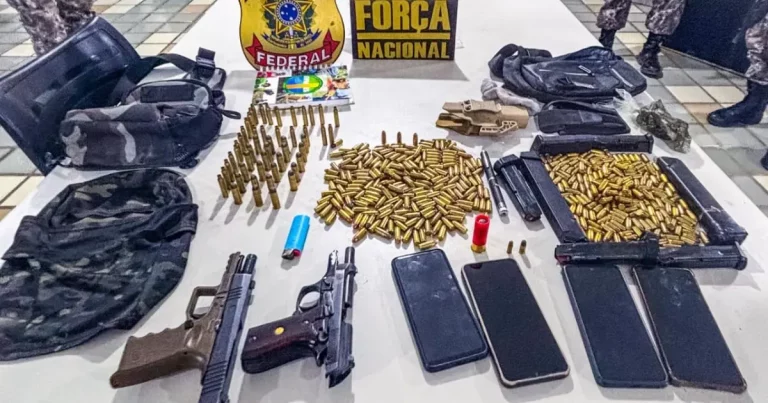 Polícia Federal apreende arsenal em território indígena no sul da Bahia