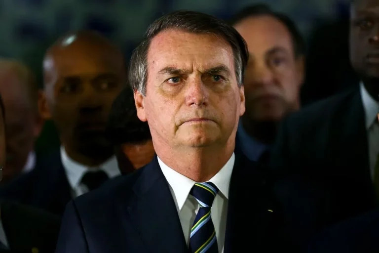 Destino de Bolsonaro em caso de prisão será Sala de Estado-Maior no Batalhão do Exército