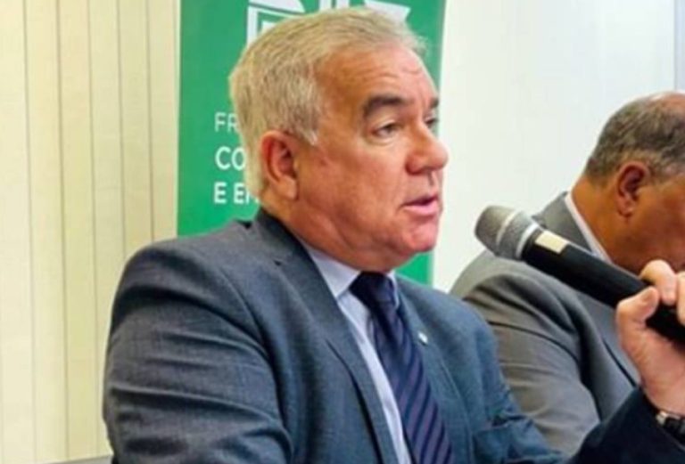 Zé Neto é multado em R$ 55 mil por impulsionamento irregular nas eleições de 2024 em Feira de Santana