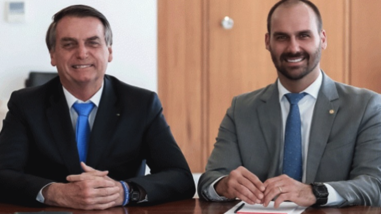 Coaf aponta suspeita de lavagem de dinheiro em transferências de Eduardo Bolsonaro