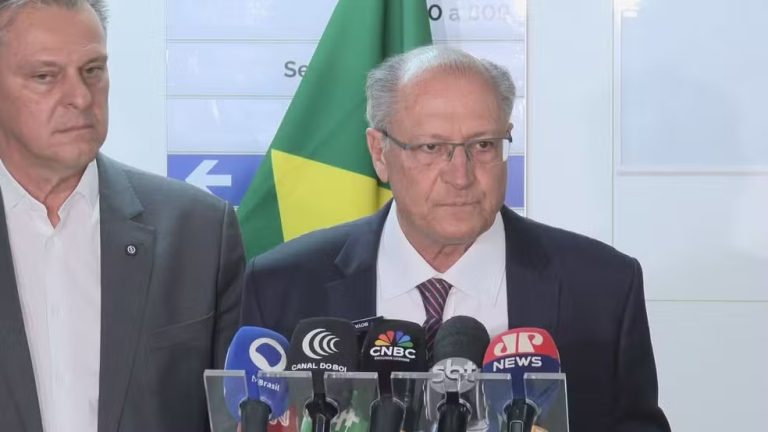 Conselho da Camex aprova consulta à OMC contra tarifa dos EUA; Lula decidirá próximos passos