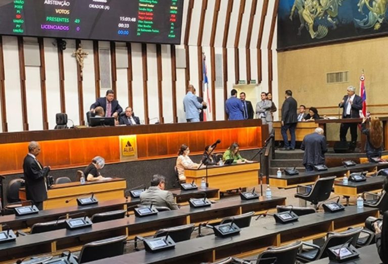 Segurança pública provoca embates entre deputados na ALBA após anúncio de projetos do governo