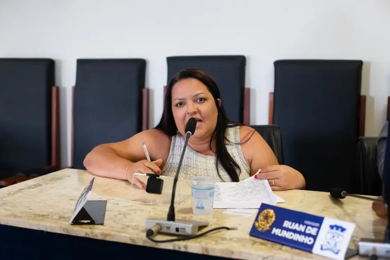 Vereadora denuncia falta de transporte para paciente de hemodiálise em Mata de São João