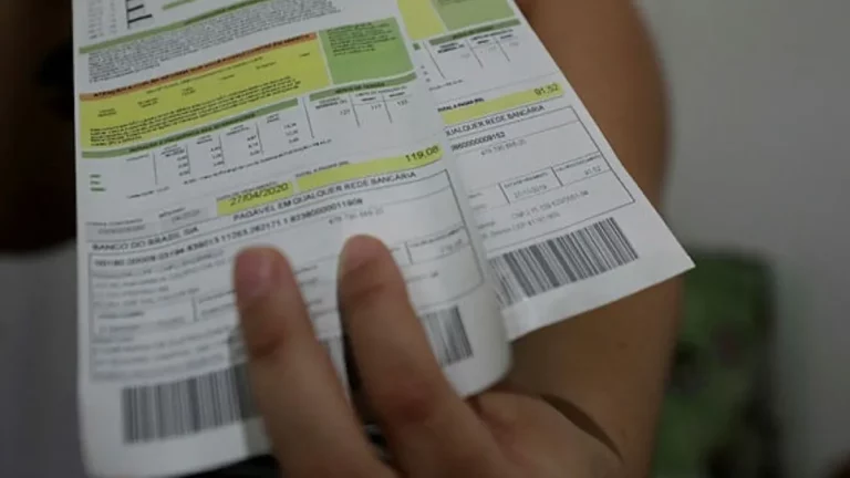 Câmara aprova isenção da conta de luz para famílias de baixa renda; medida vai ao Senado