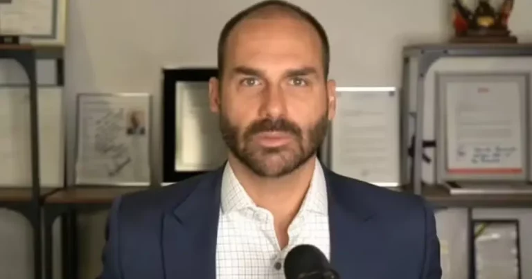 Eduardo Bolsonaro ameaça Hugo Motta e anuncia intenção de disputar Presidência em 2026