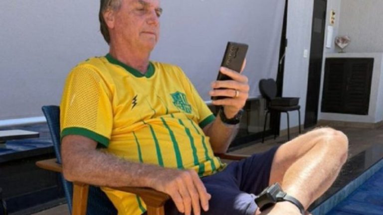 URGENTE: Jair Bolsonaro passa mal e é internado às pressas em Brasília