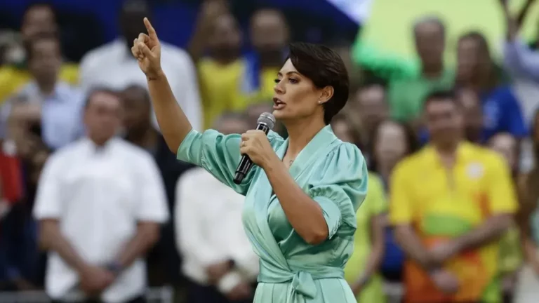 Michelle Bolsonaro será candidata ao Senado pelo DF em 2026