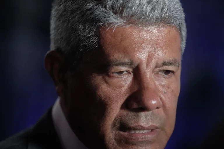 Jerônimo Rodrigues sanciona empréstimo de R$ 4,5 bi para reduzir dívida da Bahia