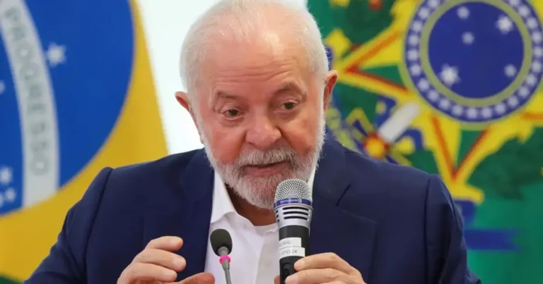 Lula sanciona lei que amplia licença e salário-maternidade após alta hospitalar