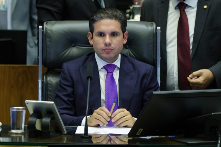 Câmara vota urgência do PL da Anistia nesta quarta, anuncia Hugo Motta