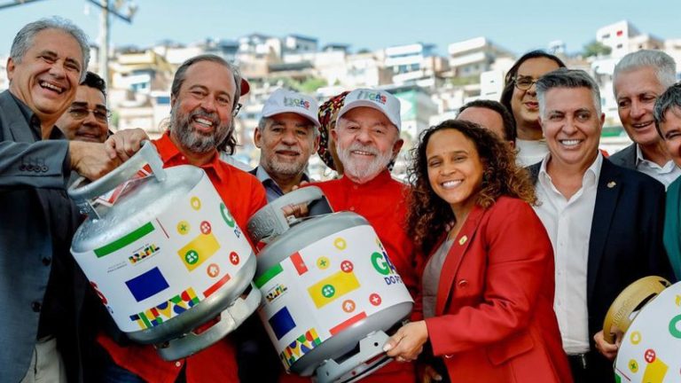 Gás de cozinha será gratuito para 15 milhões de famílias: veja quem tem direito