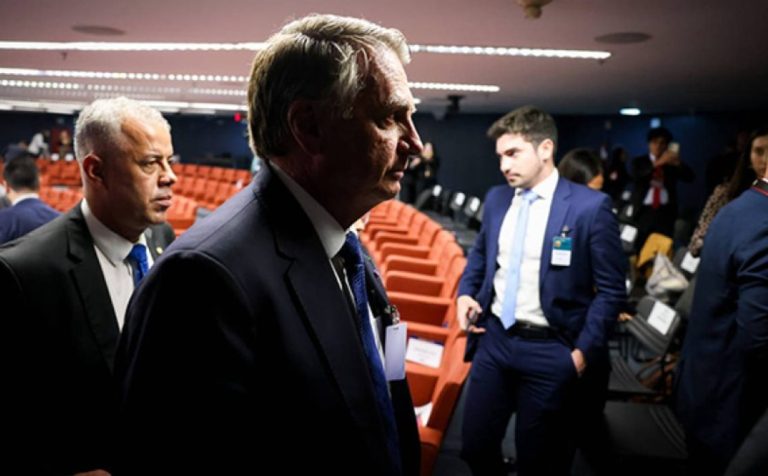 STF afirma que Bolsonaro liderou organização criminosa para tentar impedir posse de Lula