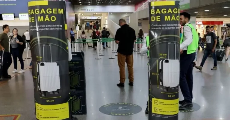 Câmara aprova urgência de projeto que garante bagagem de mão gratuita; Carletto quer incluir malas despachadas