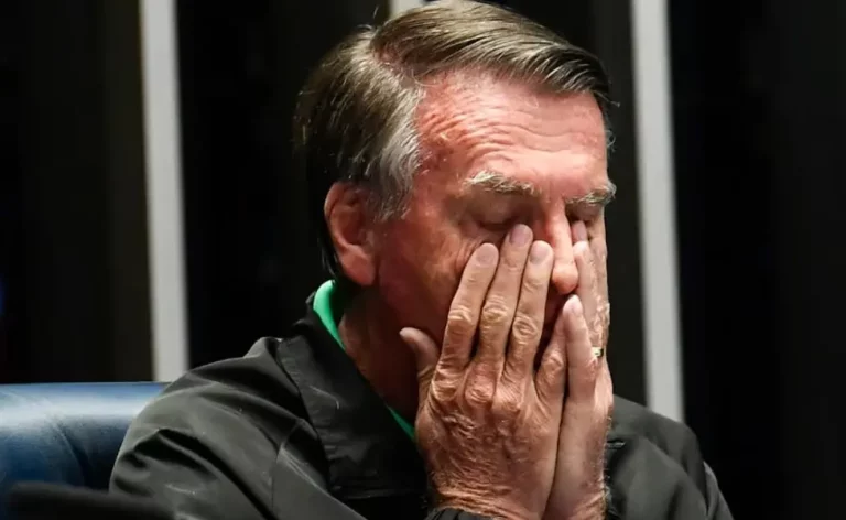 STF forma maioria para manter condenação de Jair Bolsonaro por tentativa de golpe de Estado