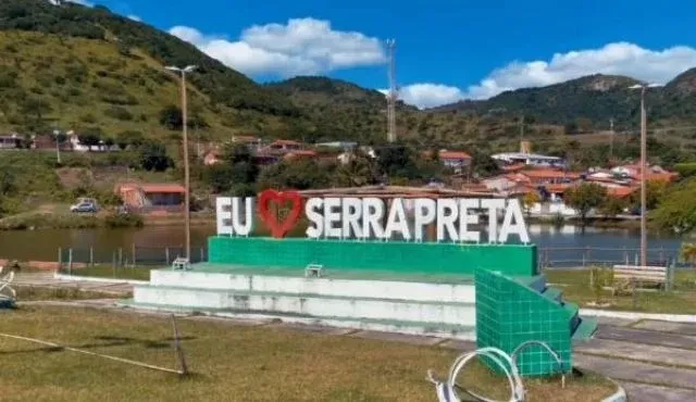 Serra Preta firma acordo com MP e fará concurso público para substituir temporários até 2026