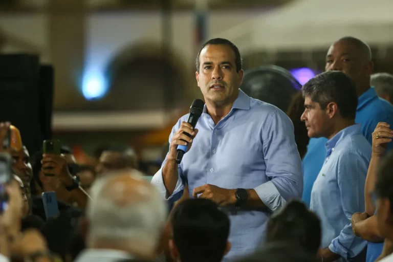 Bruno Reis busca unificar oposição após anúncio de Flávio Bolsonaro como candidato em 2026