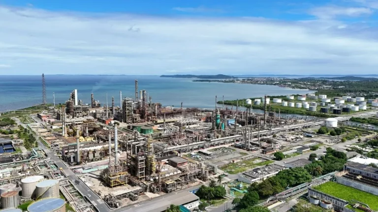 Petrobras avança em negociação para recompra da Refinaria de Mataripe com fundo Mubadala