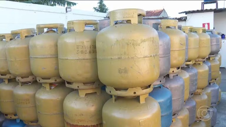 Gás de cozinha sofre reajuste de 2,38% na Bahia e pode subir até R$ 5
