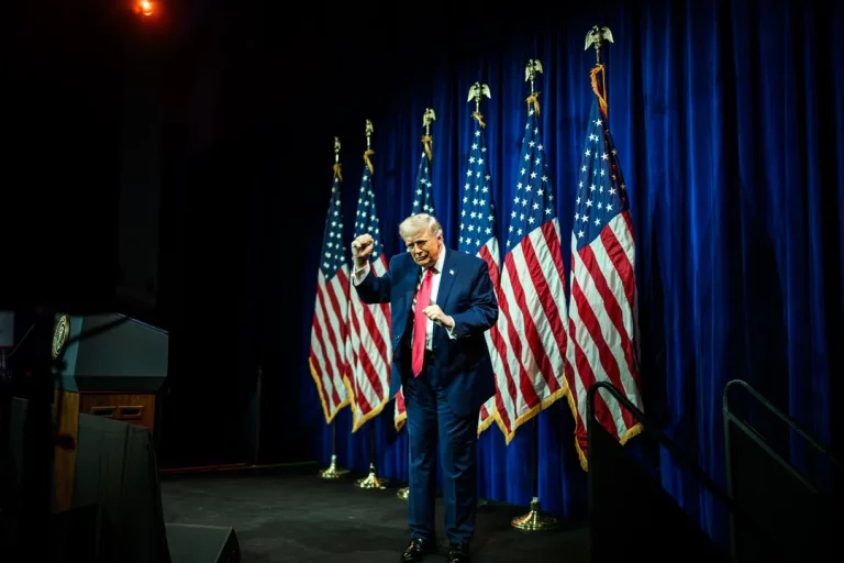 EUA venderá petróleo venezuelano e Trump diz que controlará receita da operação