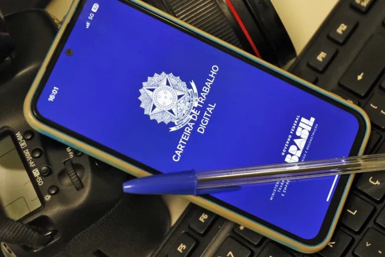 Fim da escala 6×1 avança na Câmara após decisão de Hugo Motta