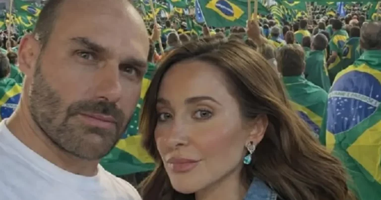 Esposa de Eduardo Bolsonaro afirma que ex-deputado “não está bem” e cita distância do pai