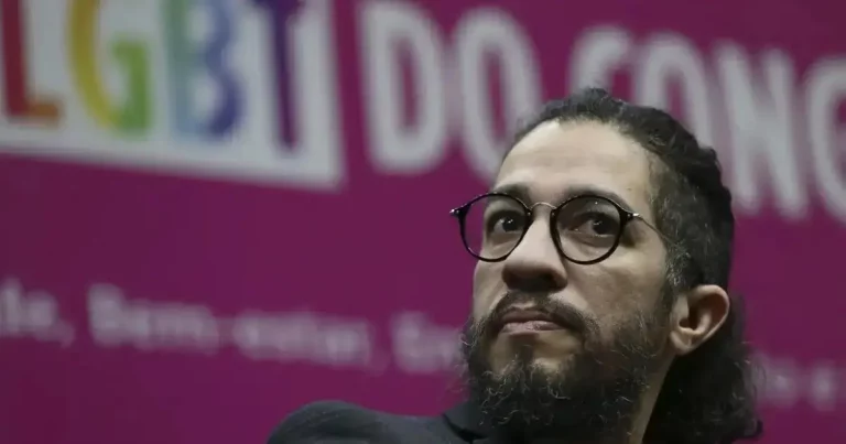 Após hiato de seis anos, Jean Wyllys anuncia retorno à política e disputará vaga na Câmara pelo PT