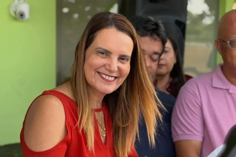 Sheila Lemos nega crise com Tiago Correia e explica pré-candidatura do marido