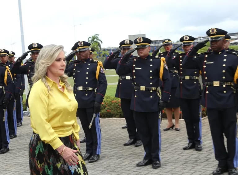 Alba tem novo comando temporário após afastamento de Ivana Bastos