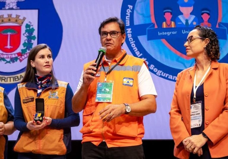 Queixas contra Sóstenes Macedo crescem e geram insatisfação na Secretaria de Desenvolvimento Urbano