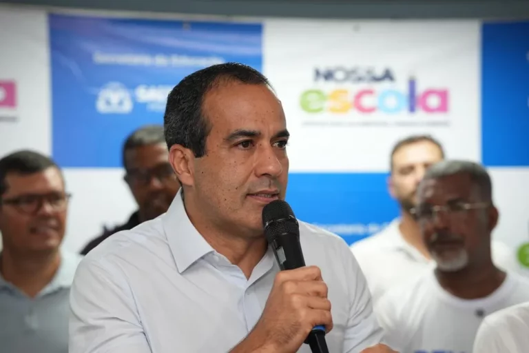 Bruno Reis confirma saída de secretários por causa das eleições