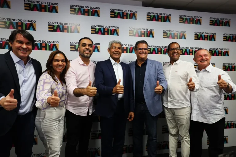 Jerônimo amplia base com mais de 350 prefeitos e pressiona oposição